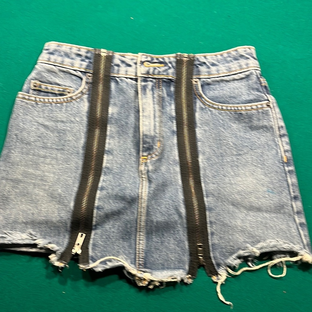 Carmar Jean skirt With zippers
